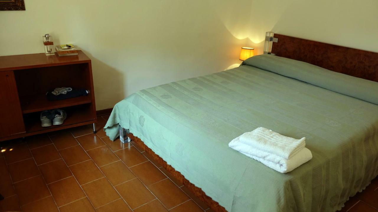 La corte di Quiliano Esterno foto